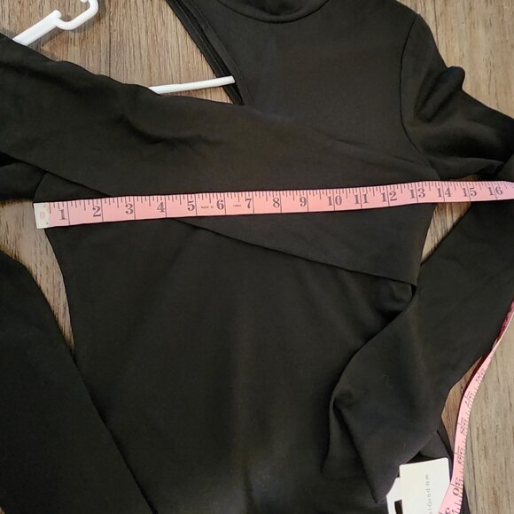 Commense Mock Neck Oblique Cutout Rib Long Sleeve Short Dress NWT Black Small - Picture 6 of 7